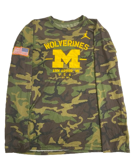Cade McNamara Michigan Football Team Issued Long Sleeve Camo Shirt with American Flag (Size XL)