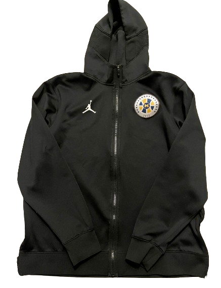 Michigan Basketball Team Exclusive 2022 March BENCH Jacket (Size XL)