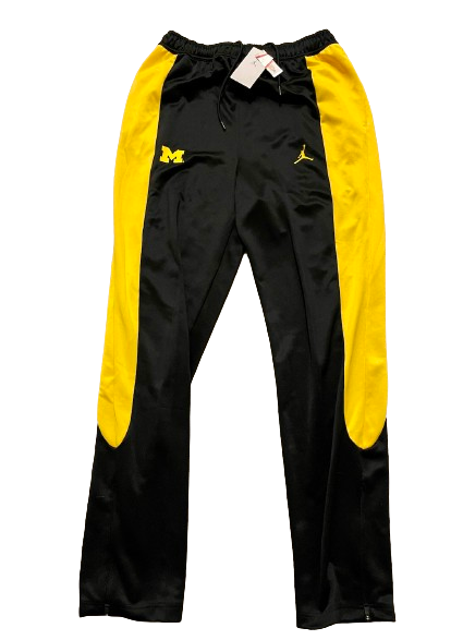 Michigan Basketball Team Exclusive Premium Travel Sweatpants (Size XLTT) - New with Tags