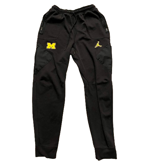 Michigan Football Team Exclusive BLACK Premium Travel Sweatpants with Raised "M" (Size LT)