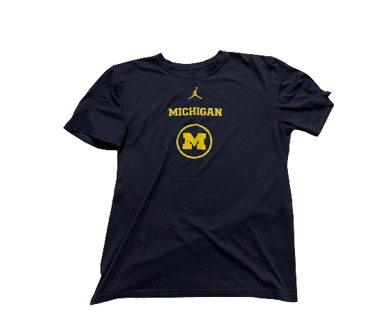 Michigan Basketball Team Issued Workout Shirt (Size L)