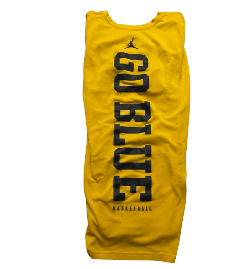 Michigan Basketball Team Issued Workout Shirt (Size L)