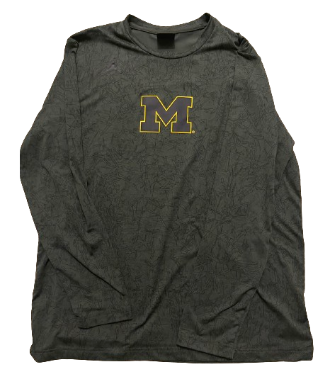 Michigan Basketball Team Exclusive Premium Long Sleeve Shirt (Size L)