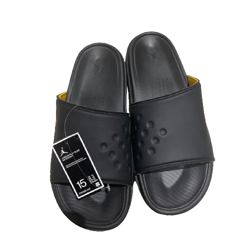 Michigan Basketball Team Exclusive Slides (Size 15)