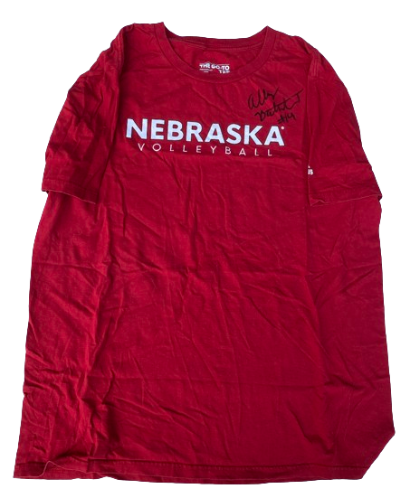 Ally Batenhorst Nebraska Volleyball Player Exclusive Signed Workout Shirt (Size L)