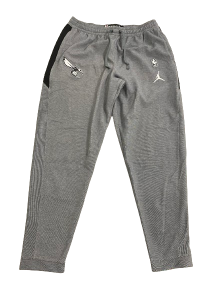 Thomas Welsh Charlotte Hornets Player Exclusive Sweatpants (Size XXLT)