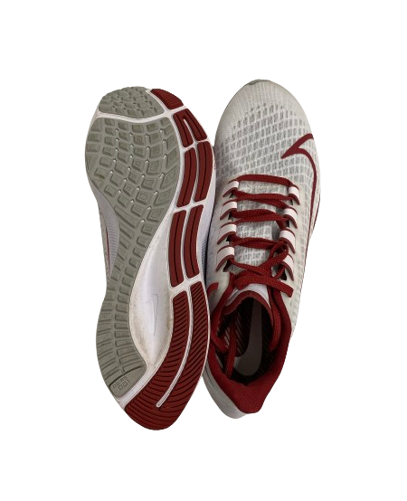 Bailey Dowling Alabama Softball Team Issued Shoes (Size 8.5)