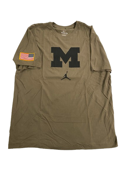 Jackson Selvala Michigan Basketball Player Exclusive Camo Shirt with American Flag (Size XL)