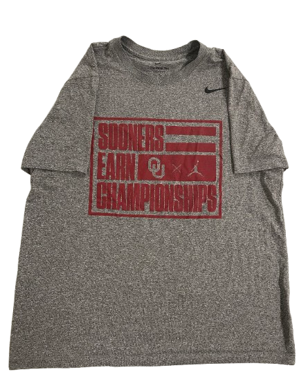 Javian Hester Oklahoma Football Player Exclusive "SOONERS EARN CHAMPIONSHIPS" Workout Shirt (Size L)