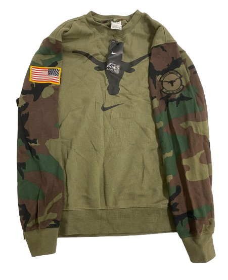 Keilan Robinson Texas Football Player Exclusive Camo Crewneck Sweatshirt with American Flag (Size L) - New with Tags