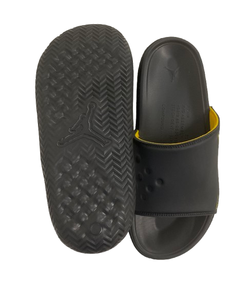 William Wagner Michigan Football Team Issued Slides (Size 13)