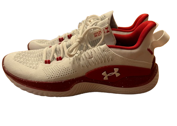 CC Crawford Wisconsin Volleyball SIGNED Team Issued Shoes (Size 9.5)