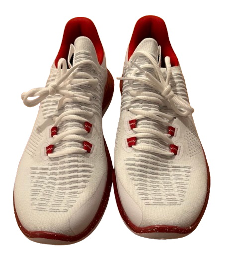 CC Crawford Wisconsin Volleyball SIGNED Team Issued Shoes (Size 9.5)