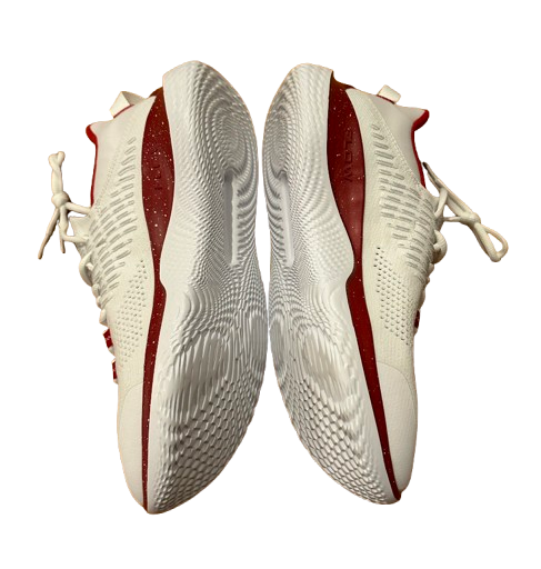 CC Crawford Wisconsin Volleyball SIGNED Team Issued Shoes (Size 9.5)