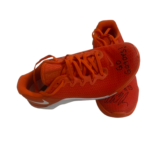 Elli McKissock Florida Volleyball Team Issued SIGNED & INSCRIBED "GO GATORS!" Practice Worn Shoes (Size 6.5)