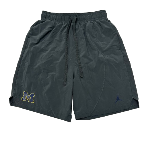 Justin Pippen Michigan Basketball Team Issued Workout Shorts (Size MT)