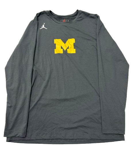 Justin Pippen Michigan Basketball Player Exclusive Long Sleeve Workout Shirt (Size L)