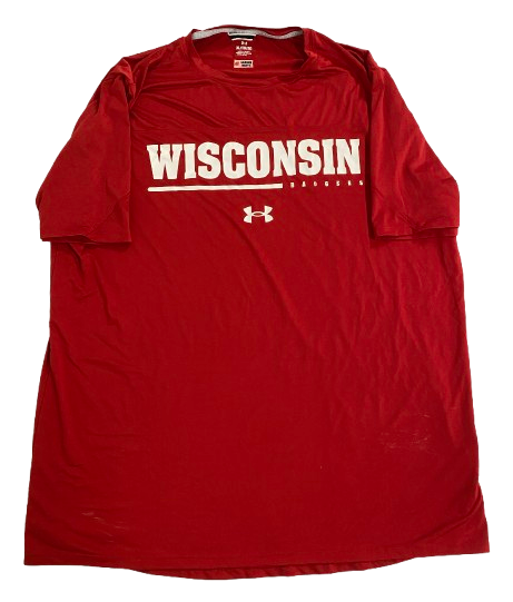 Wisconsin Football Team Issued Workout Shirt (Size XL)