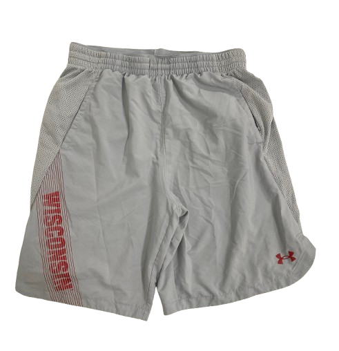 Graham Mertz Wisconsin Football Team Issued Workout Shorts (Size L)