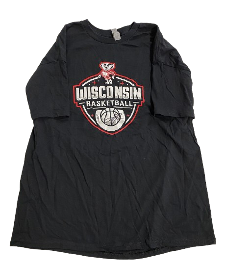 John Tonje Wisconsin Basketball Team Issued SIGNED T-Shirt (Size XL)