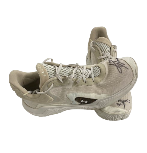 John Tonje Wisconsin Basketball Team Issued SIGNED & INSCRIBED Practice Worn Shoes (Size 15)