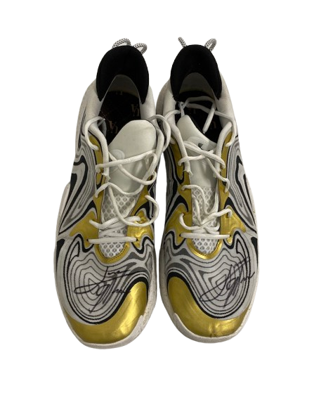 John Tonje Wisconsin Basketball Team Issued SIGNED & INSCRIBED Big Ten Tournament Game Worn Shoes (Size 15) - PHOTOMATCHED