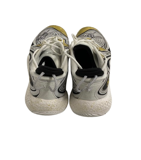 John Tonje Wisconsin Basketball Team Issued SIGNED & INSCRIBED Big Ten Tournament Game Worn Shoes (Size 15) - PHOTOMATCHED