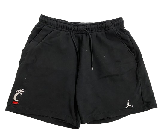 Dan Skillings Jr. Cincinnati Basketball Player Exclusive Sweatshorts (Size L)