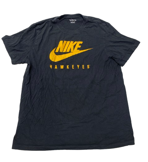 Payton Sandfort Iowa Basketball Team Issued Workout Shirt (Size XL)