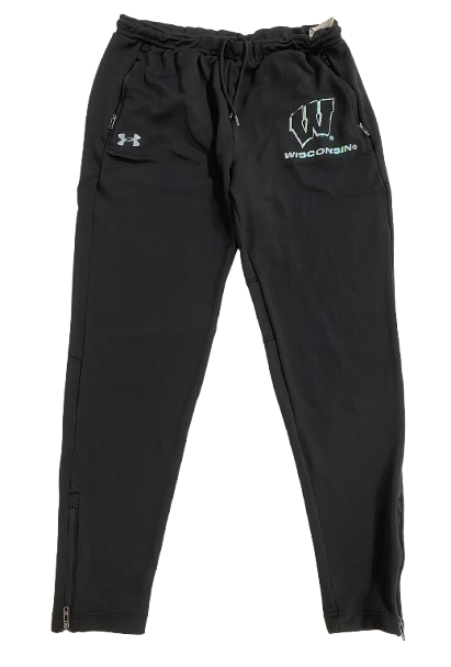 Quincy Burroughs Wisconsin Football Player Exclusive Travel Sweatpants with Reflective Logo (Size L)
