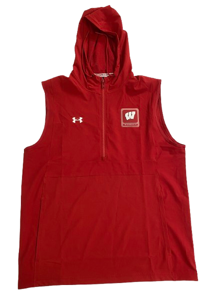 Quincy Burroughs Wisconsin Football Player Exclusive Sleeveless Quarter-Zip Hooded Pullover (Size L)
