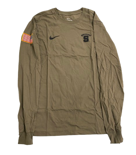 Trebor Pena Syracuse Football Team Issued Long Sleeve Shirt with American Flag (Size M)