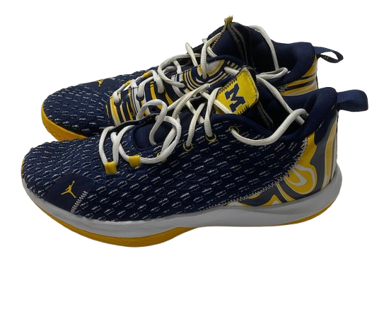Jaelin Llewellyn Michigan Basketball Player Exclusive "CP3" Shoes (Size 12)