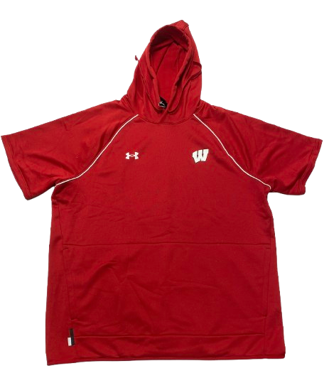 Carter Gilmore Wisconsin Basketball Player Exclusive Short Sleeve Sweatshirt (Size XL)