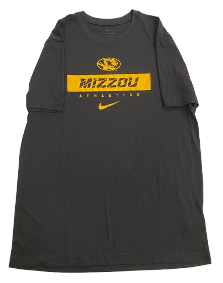 Brady Cook Missouri Football Team Issued Workout Shirt (Size L)