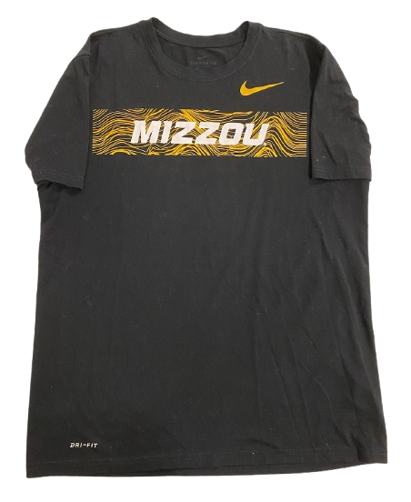 Brady Cook Missouri Football Team Issued Workout Shirt (Size L)