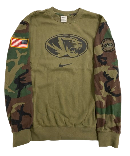Brady Cook Missouri Football Team Issued Camo Crewneck Sweatshirt with American Flag (Size L)