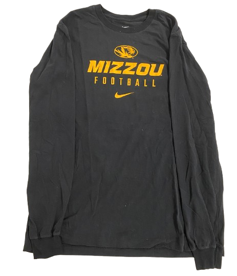 Brady Cook Missouri Football Player Exclusive Long Sleeve Shirt (Size L)