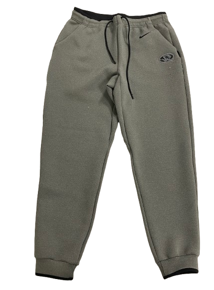 Brady Cook Missouri Football Team Issued Sweatpants (Size L)