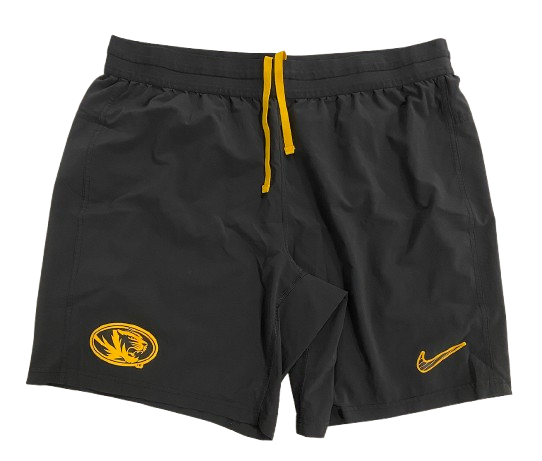 Brady Cook Missouri Football Team Issued Workout Shorts (Size L)