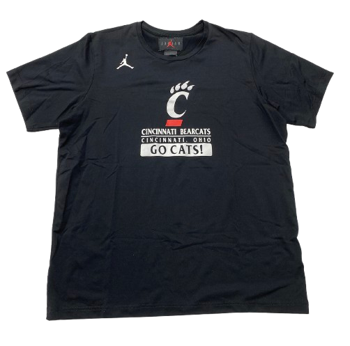 CJ Fredrick Cincinnati Basketball Team Issued Workout Shirt (Size L)