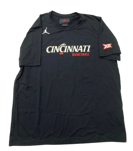 CJ Fredrick Cincinnati Basketball Team Issued Workout Shirt (Size L)