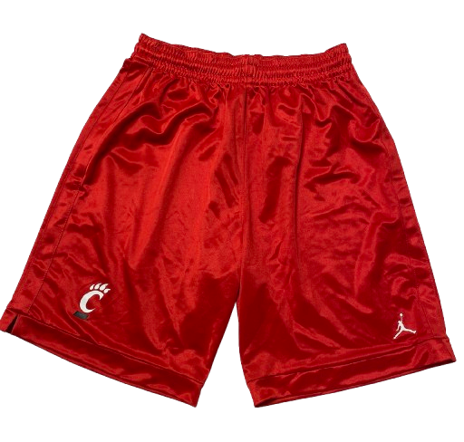 CJ Fredrick Cincinnati Basketball Player Exclusive Workout Shorts (Size L)