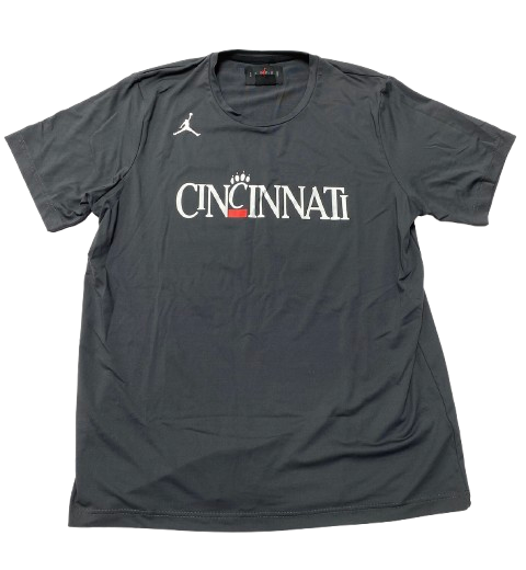 CJ Fredrick Cincinnati Basketball Team Issued Workout Shirt (Size L)