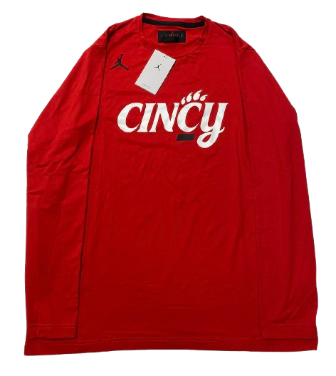 CJ Fredrick Cincinnati Basketball Team Issued Long Sleeve Shirt (Size L)