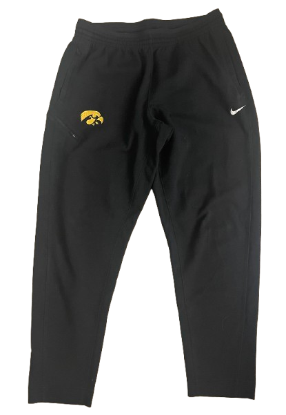 Joe Wieskamp Iowa Basketball Team Issued Travel Sweatpants (Size XXL)