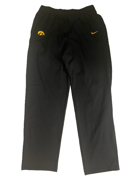 Joe Wieskamp Iowa Basketball Team Issued Travel Sweatpants (Size XLT)