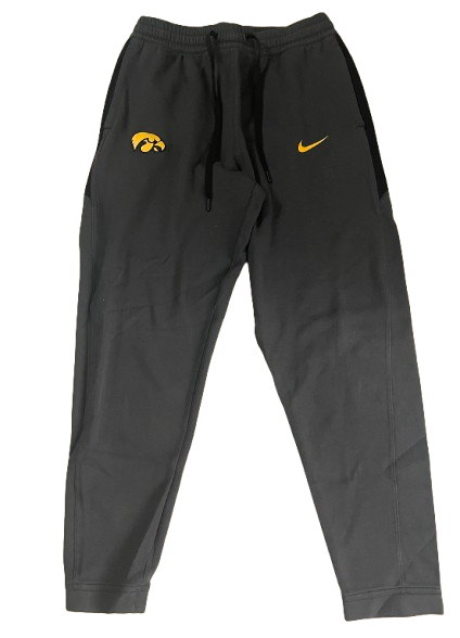 Joe Wieskamp Iowa Basketball Team Issued Sweatpants (Size XLT)