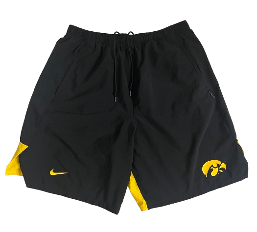 Joe Wieskamp Iowa Basketball Team Issued Workout Shorts (Size XL)