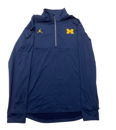 Michigan Basketball Team Issued Quarter-Zip Pullover (Size M)